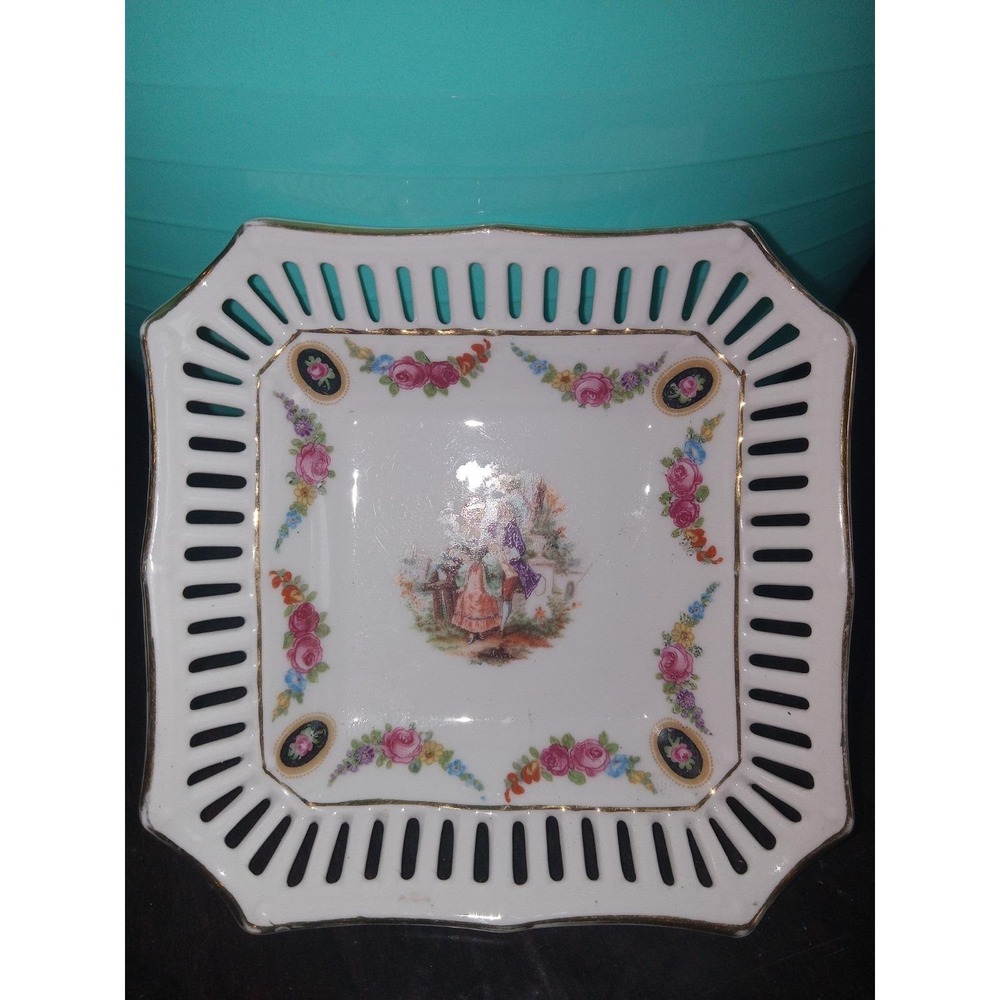 Schumann Bavaria Germany Ashtray‎ Victorian Couple Candy Nut Dish Reticulated